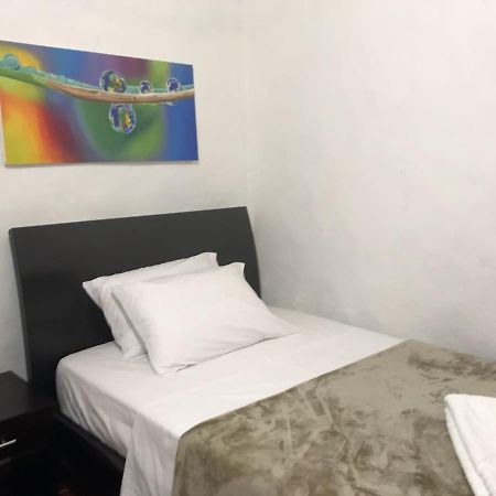 Hostal Rous San Gil Zewnętrze zdjęcie