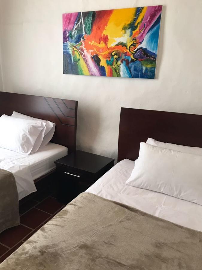 Hostal Rous San Gil Zewnętrze zdjęcie