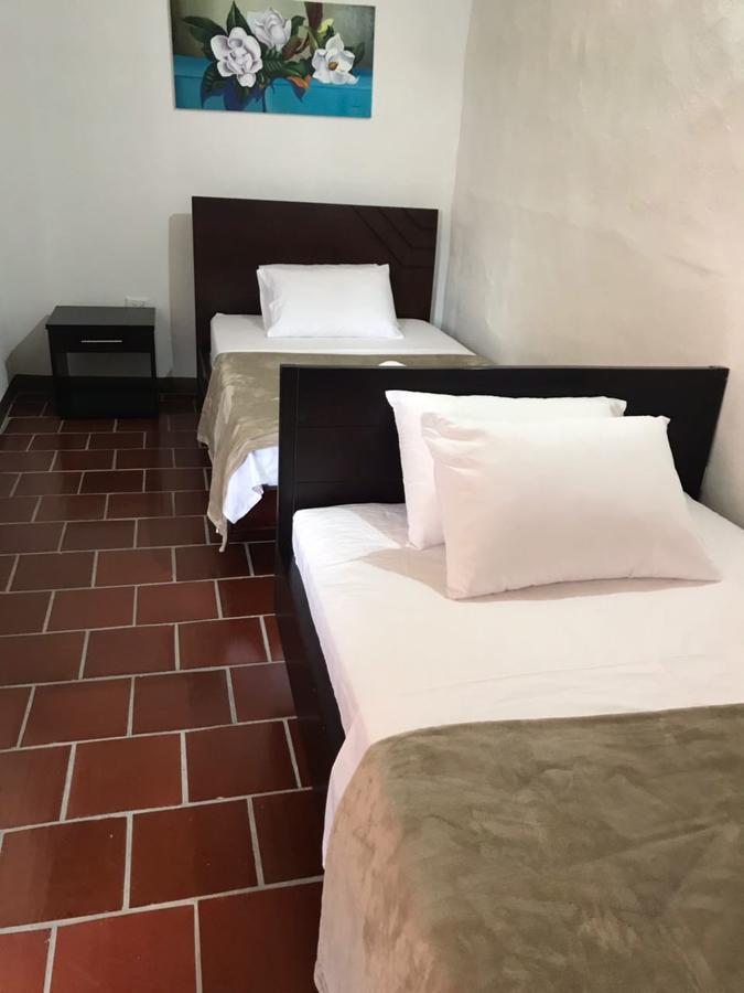 Hostal Rous San Gil Zewnętrze zdjęcie