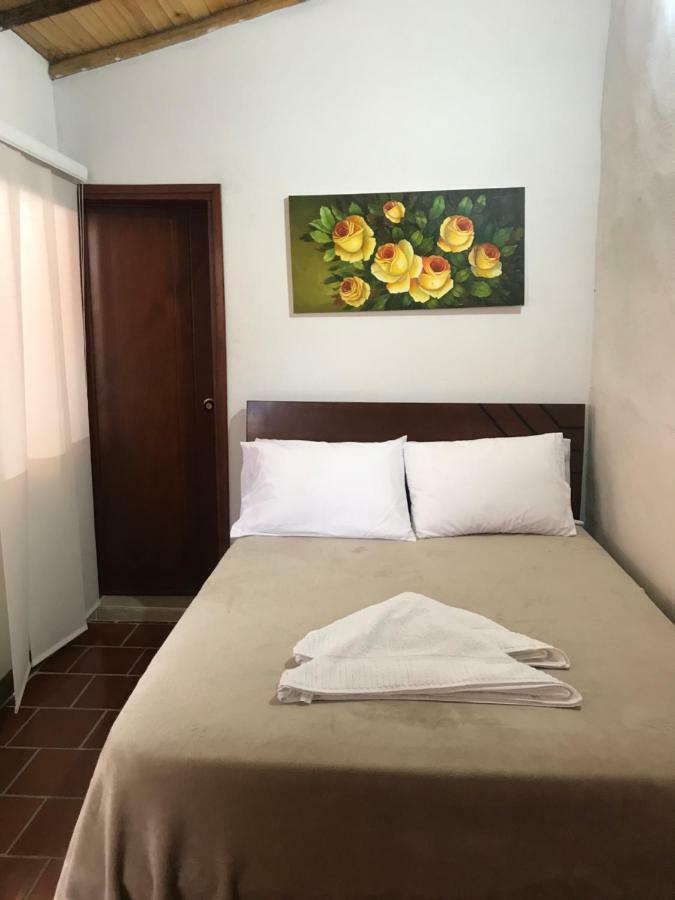 Hostal Rous San Gil Zewnętrze zdjęcie